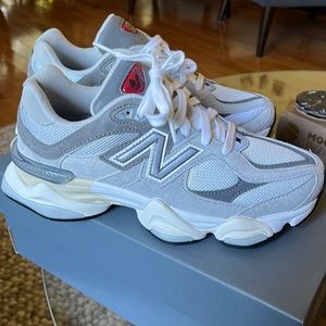 New Balance 9060